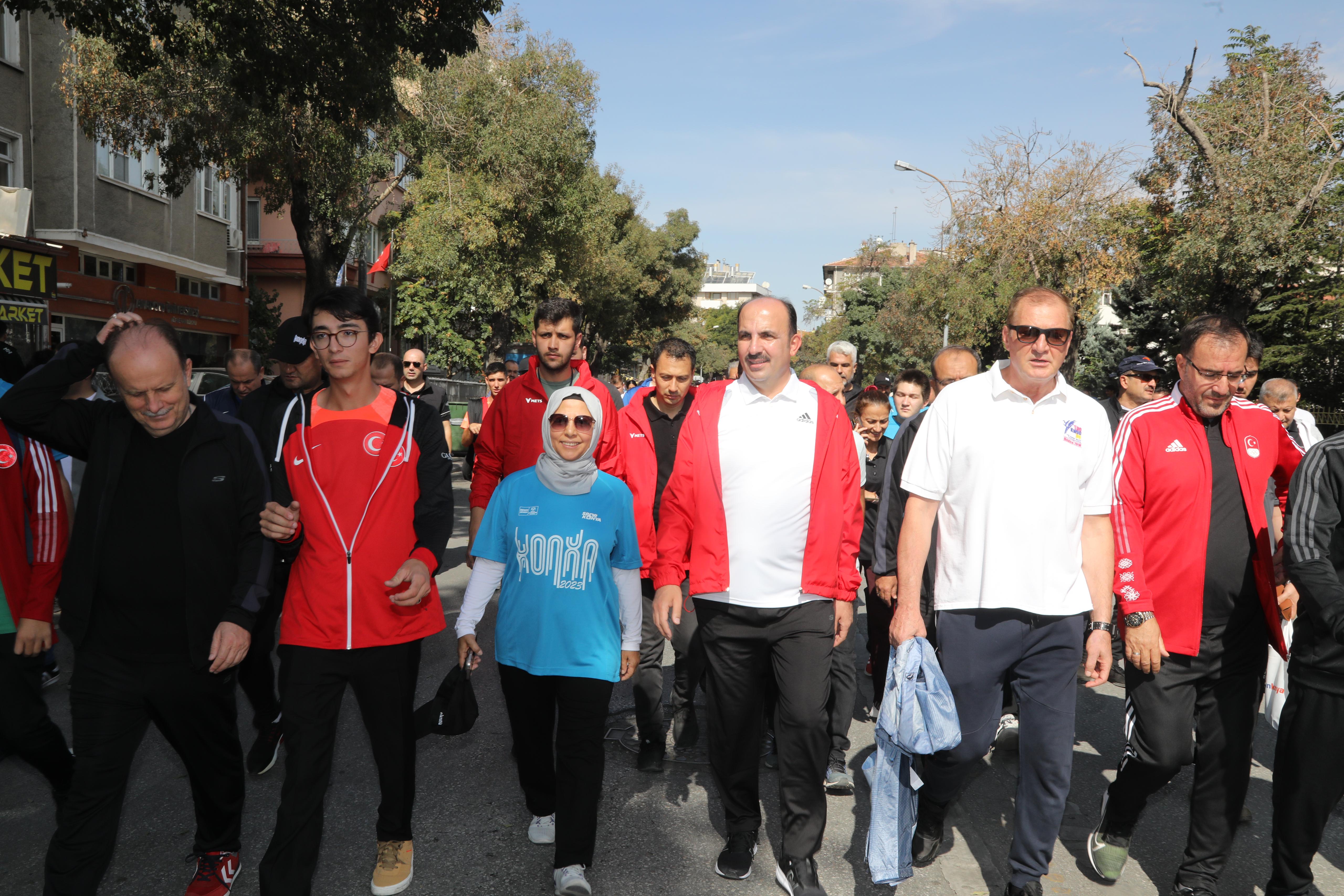 BİNLERCE SPORCU 2. ULUSLARARASI KONYA YARI MARATONU’NDA “İYİLİK” İÇİN KOŞTU