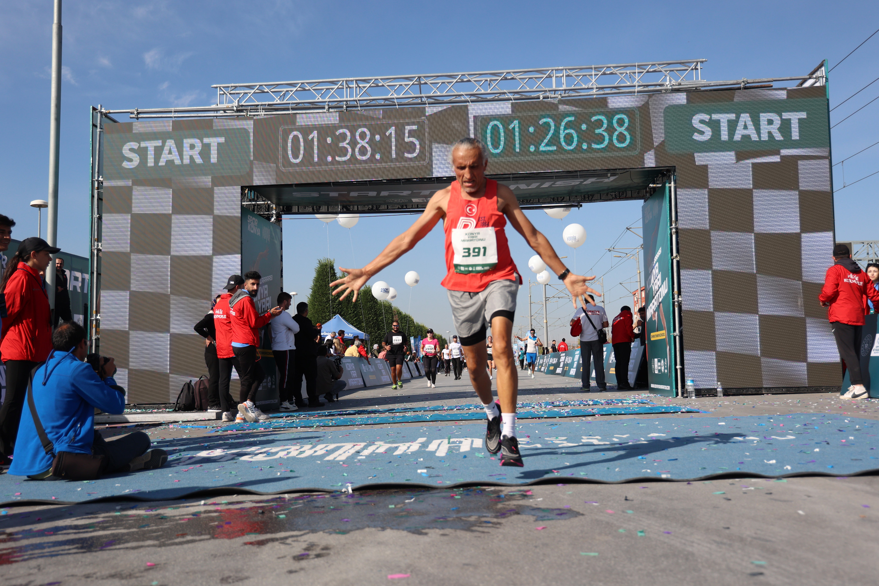 BİNLERCE SPORCU 2. ULUSLARARASI KONYA YARI MARATONU’NDA “İYİLİK” İÇİN KOŞTU