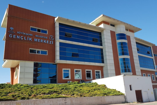 ATMOSFER BOSNA GENÇLİK MERKEZİ