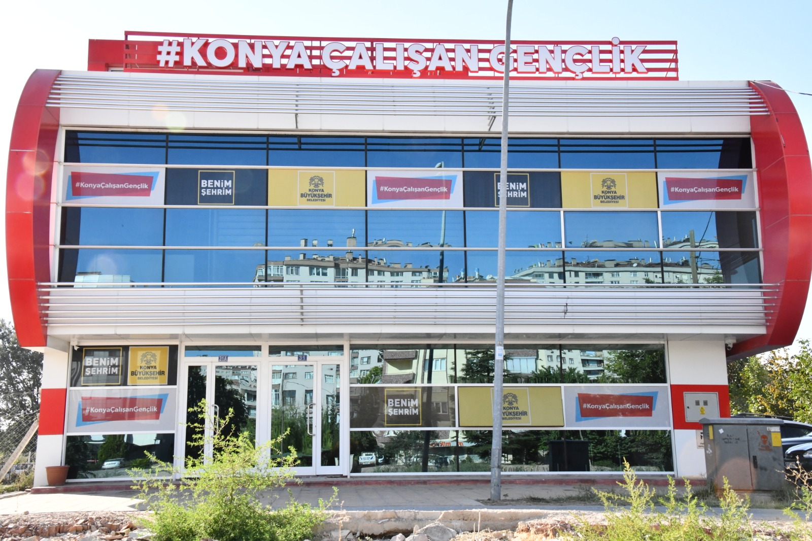 ÇALIŞAN GENÇLİK MERKEZİ