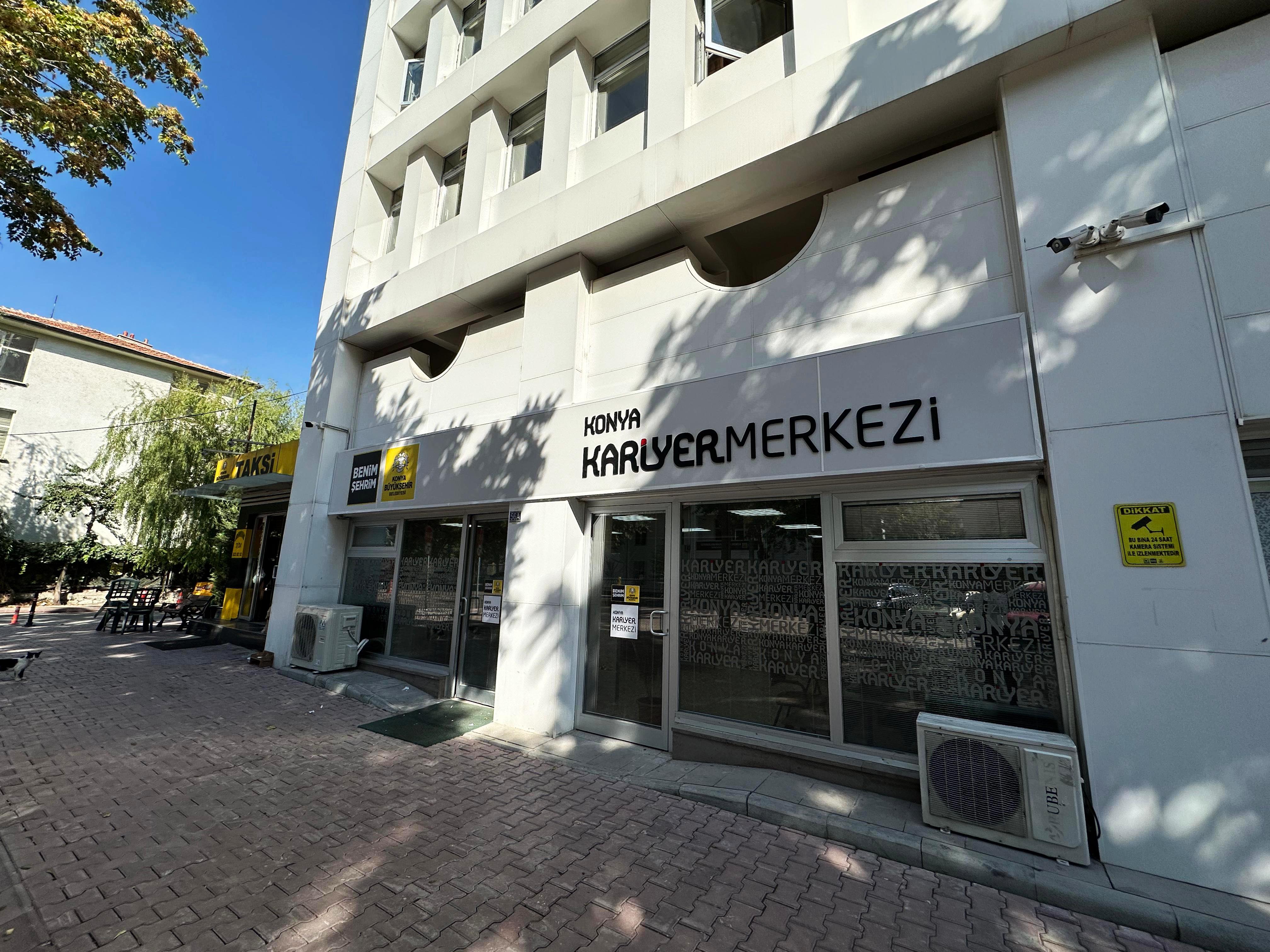 KARİYER MERKEZİ