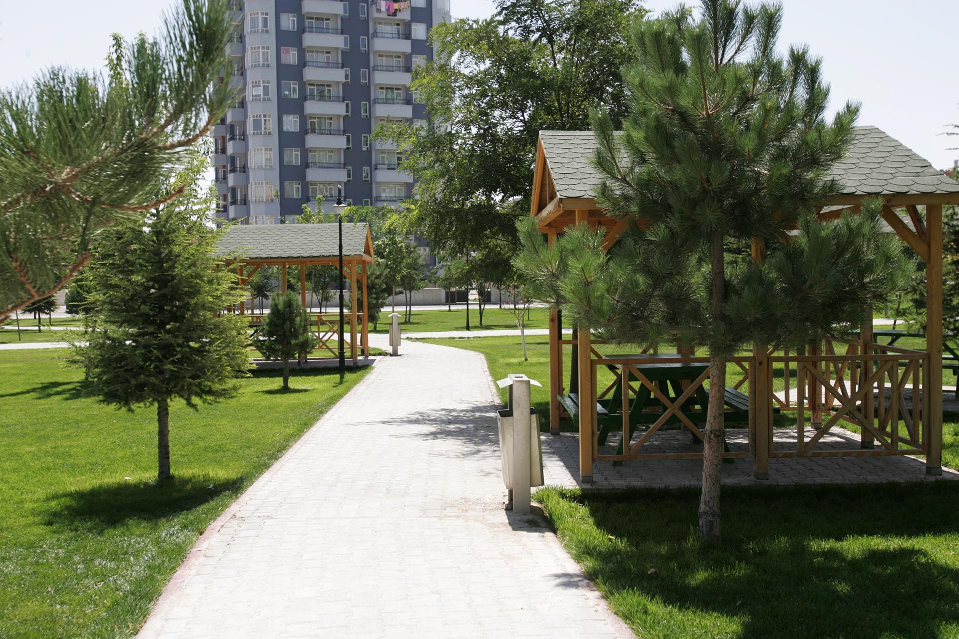 CUMHURİYET PARKI