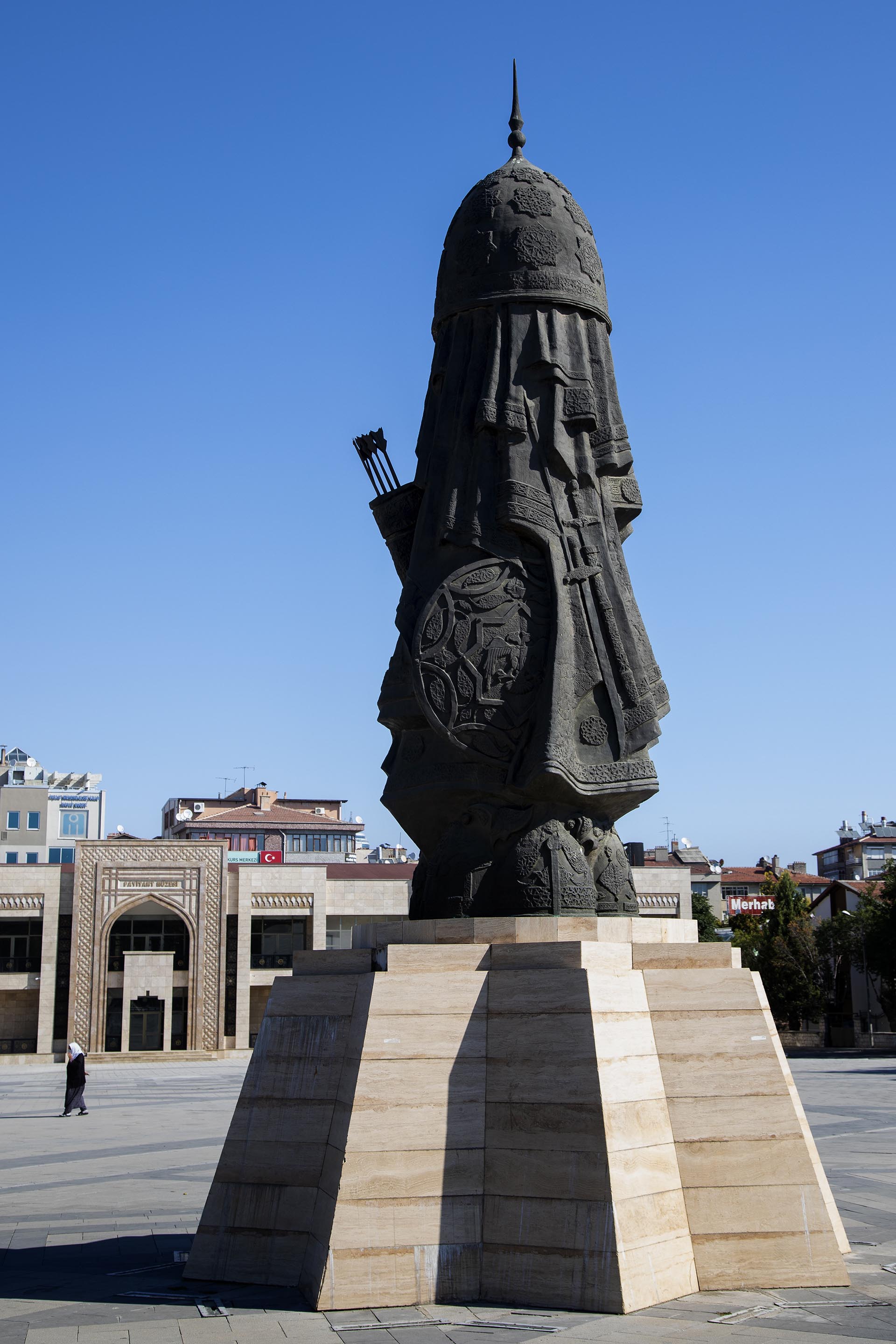 KILIÇARSLAN ŞEHİR MEYDANI