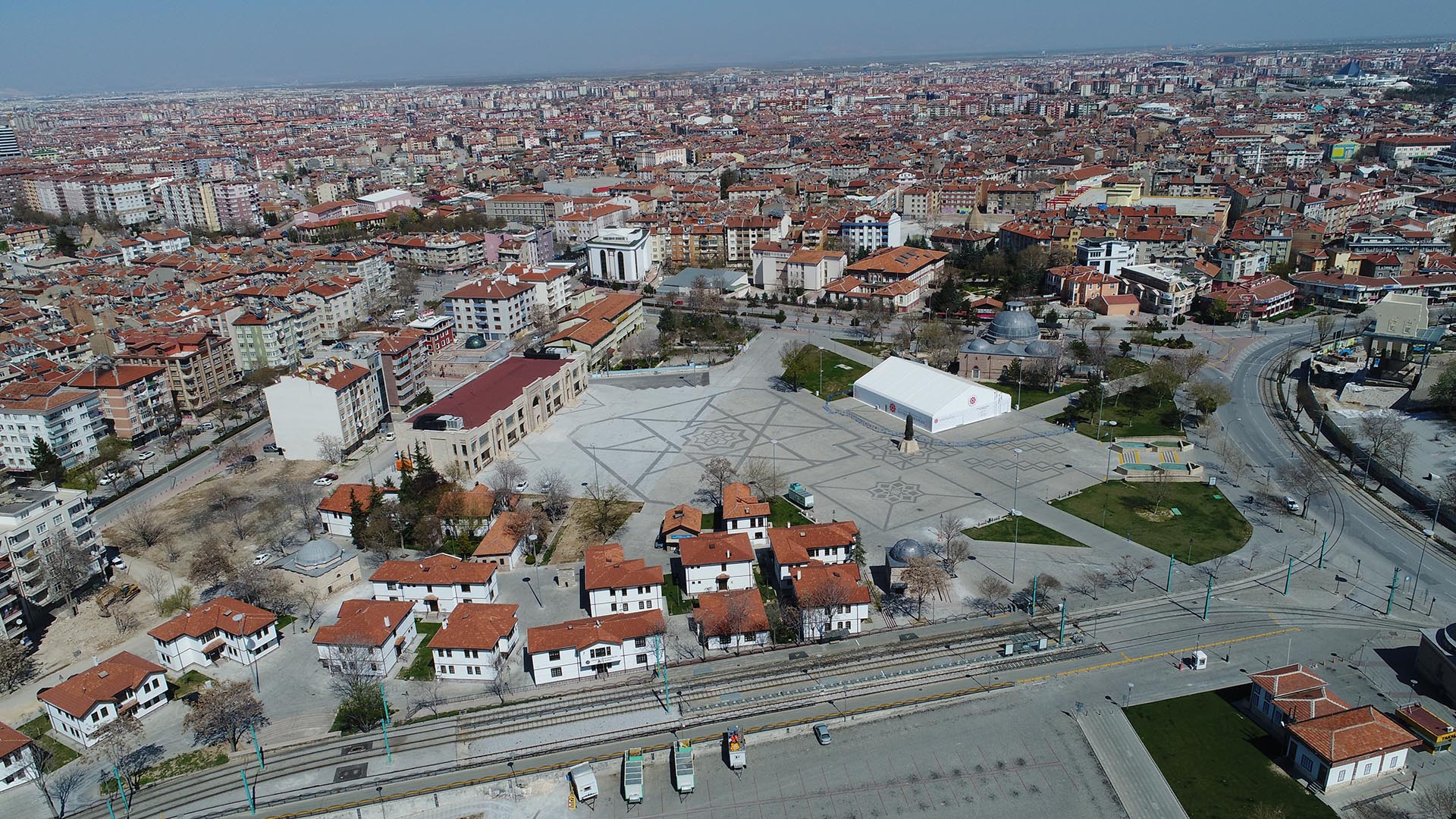 KILIÇARSLAN ŞEHİR MEYDANI