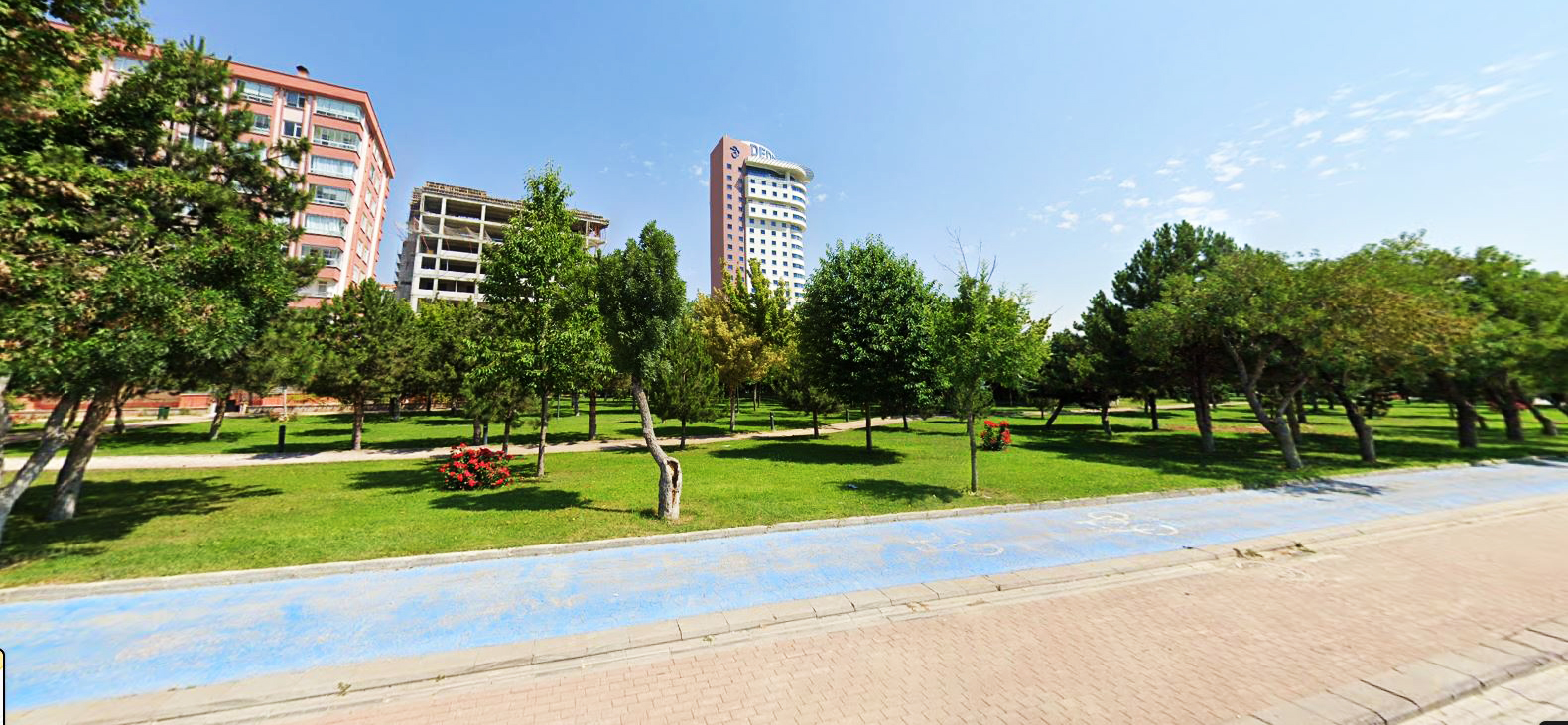 AKŞEMSETTİN PARKI