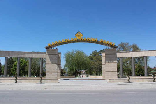 KARAASLAN HADİMİ PARKI