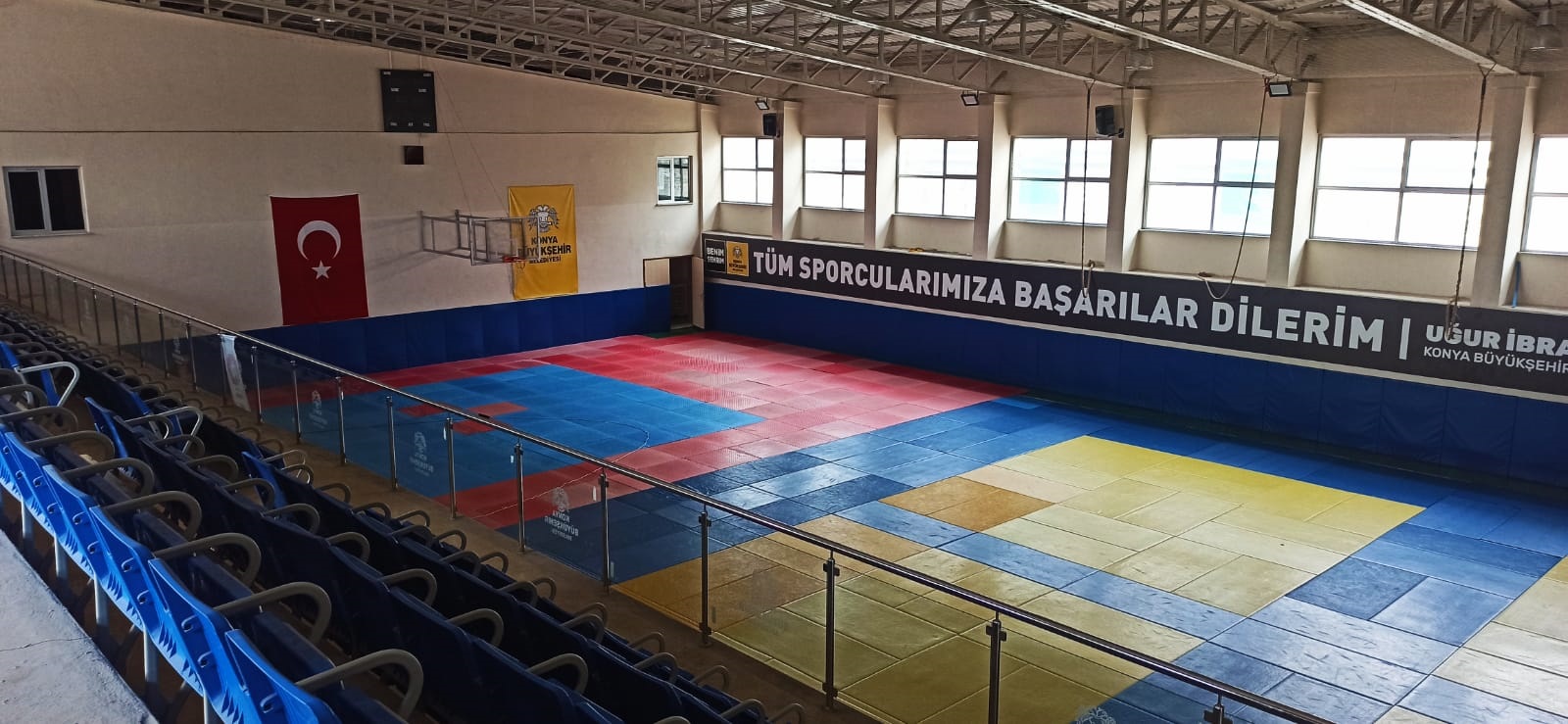 ALİYE HÜSEYİN TEKBAŞ İLKOKULU SPOR SALONU