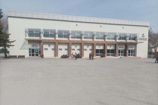 FEVZİ ÇAKMAK ORTAOKULU SPOR SALONU 