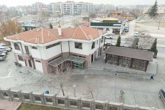 ÜÇLER GASİLHANE BİNASI