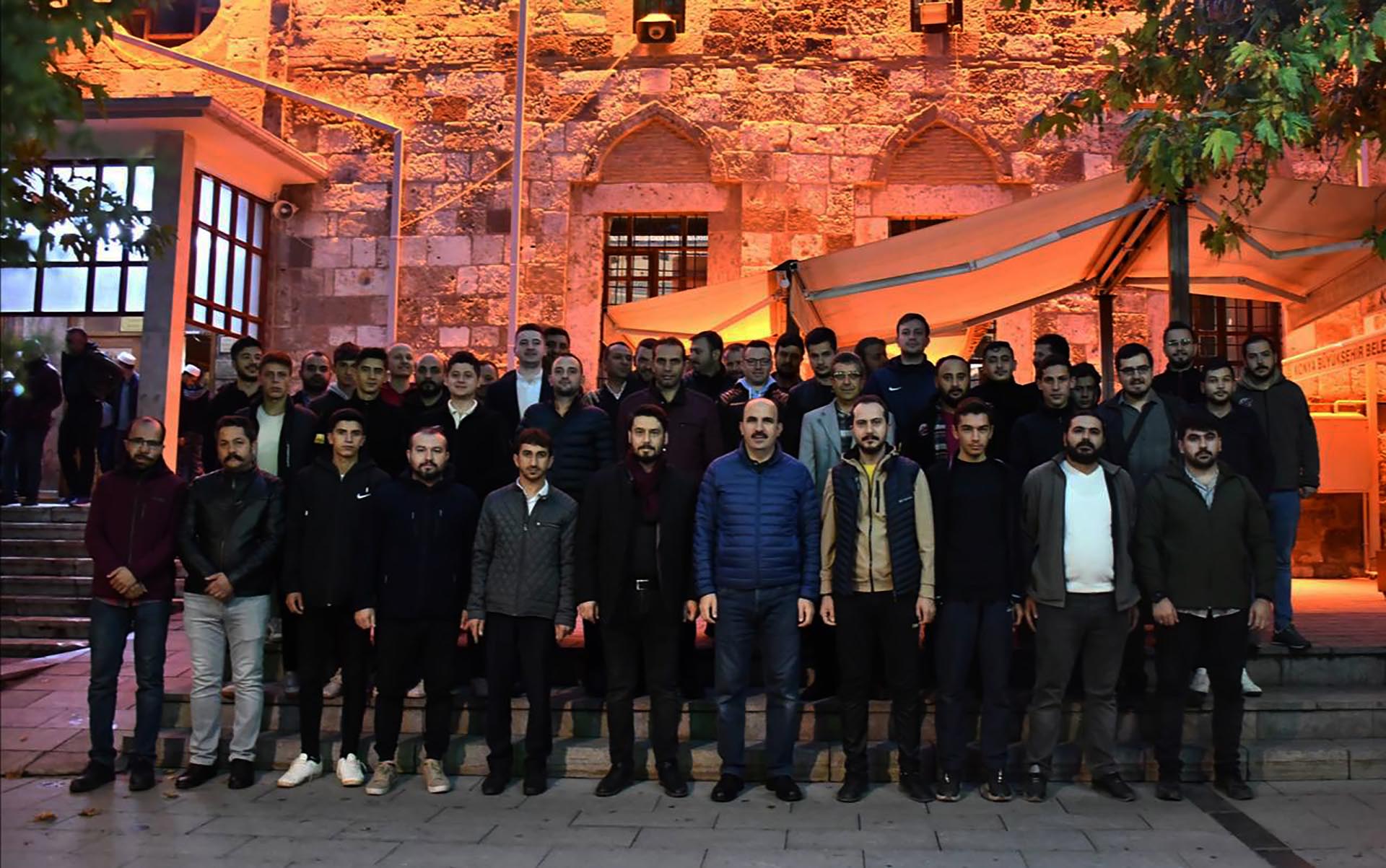 ÇALIŞAN GENÇLİK MECLİSİ
