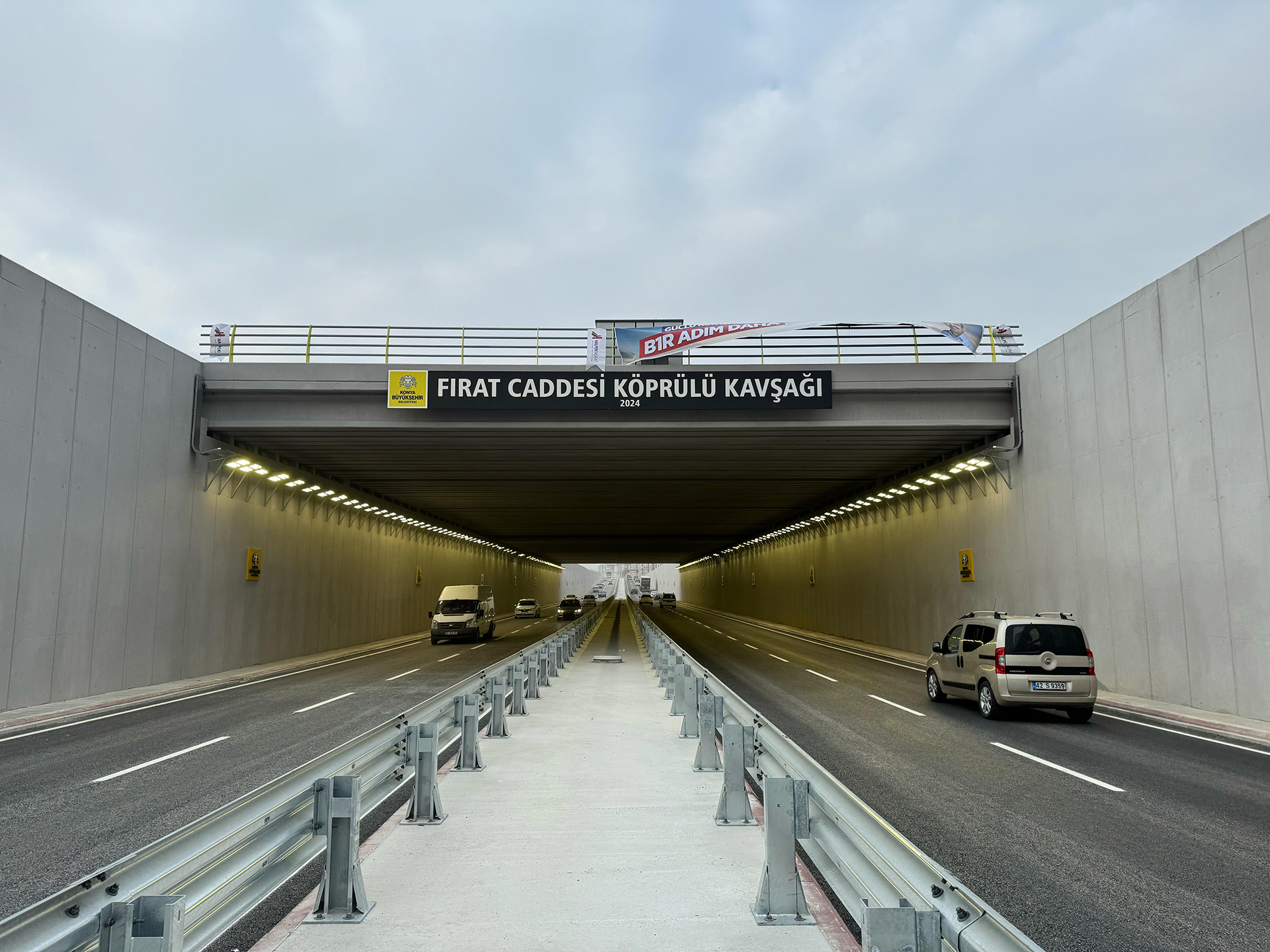 FIRAT CADDESİ KÖPRÜLÜ KAVŞAĞI