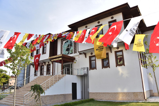 KARAPINAR ŞEHİR KONAĞI