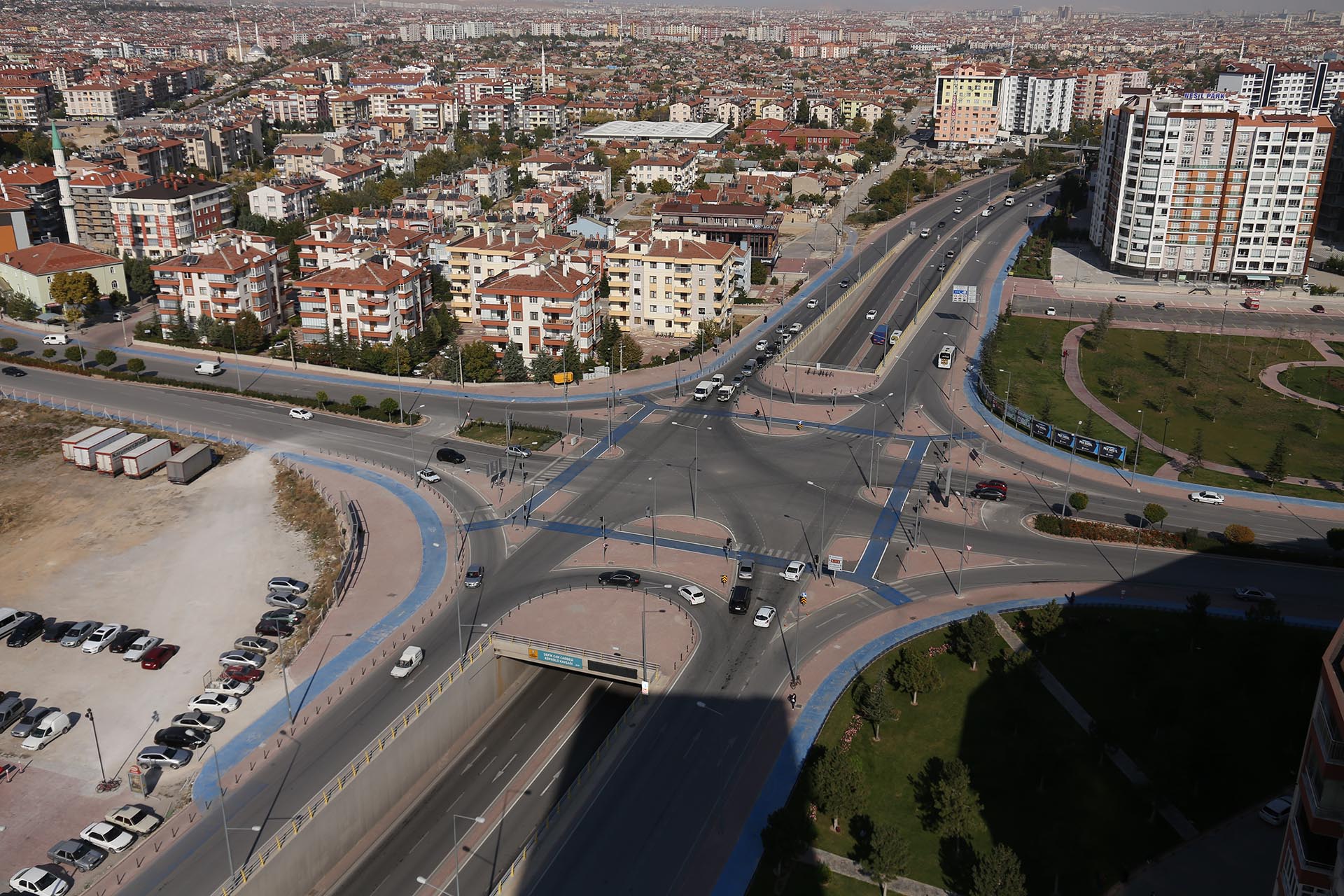 ŞEFİK CAN KÖPRÜLÜ KAVŞAĞI