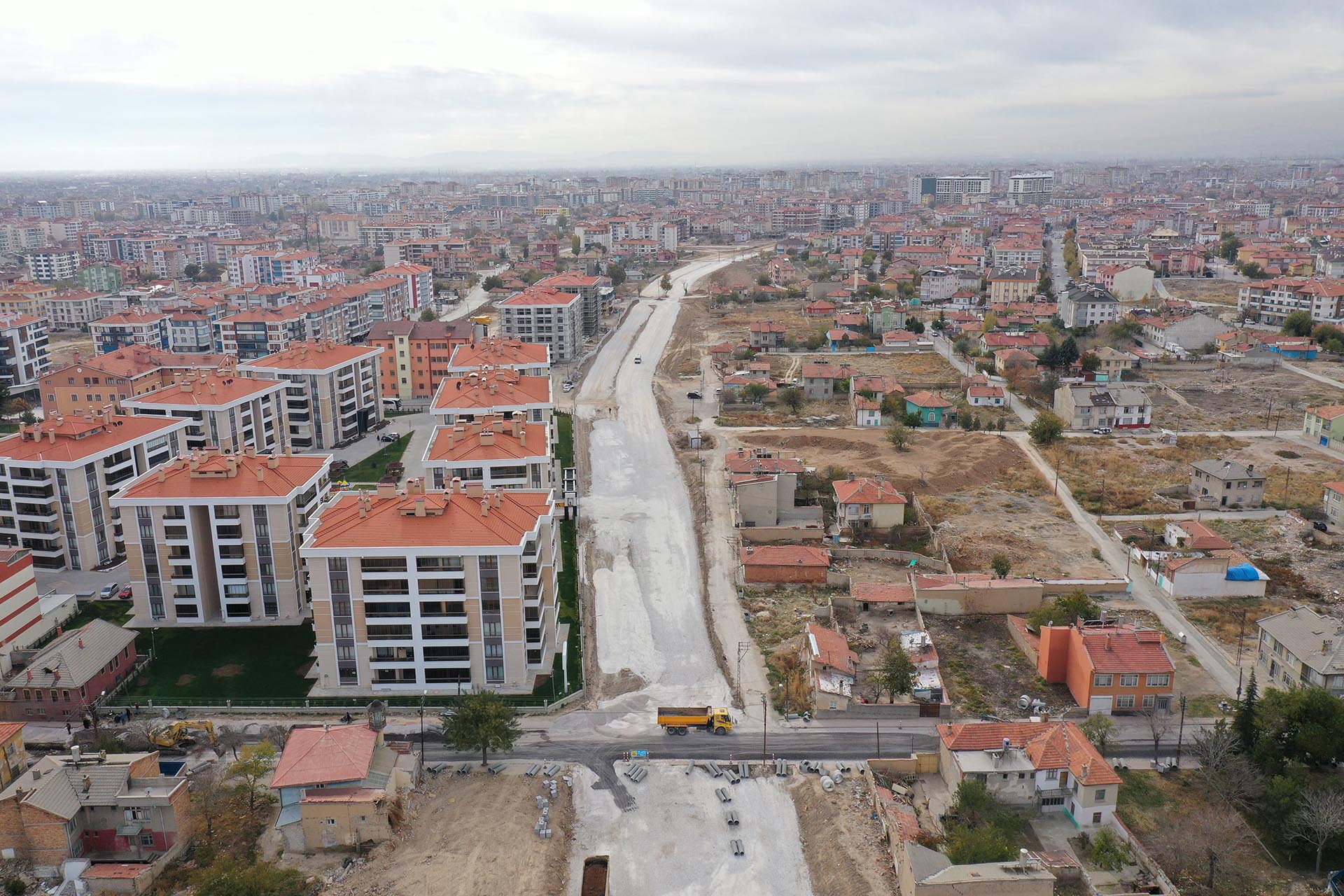 CELALEDDİN KARATAY CADDESİ