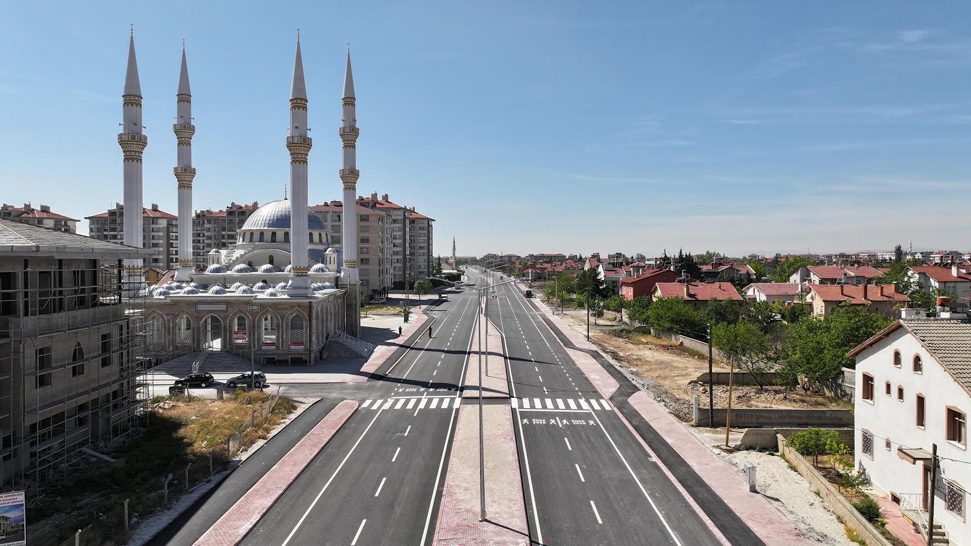 KÜÇÜK AYMANAS CADDESİ