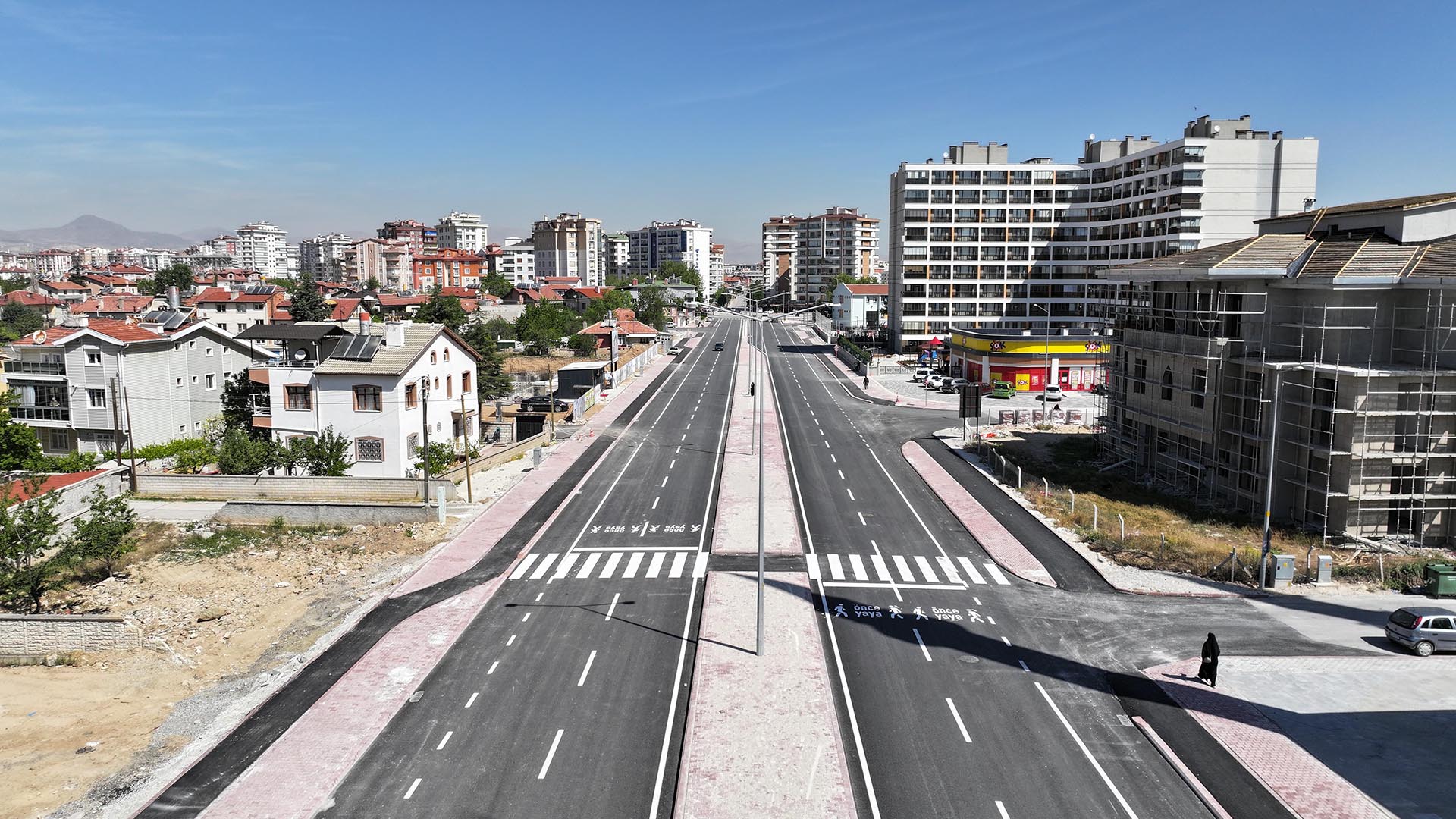 KÜÇÜK AYMANAS CADDESİ