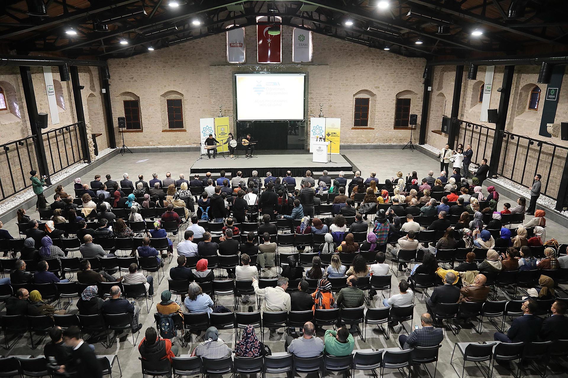 KONYA ÖĞRETMEN AKADEMİLERİ PROJESİ