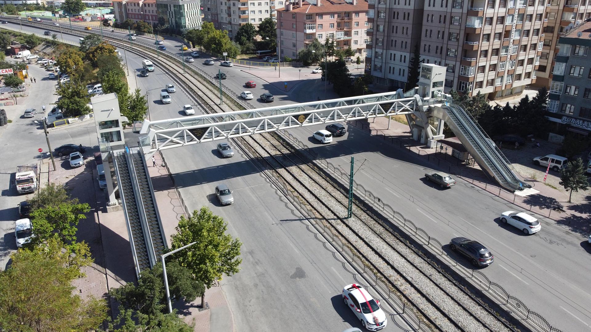 ESKİ SANAYİ ÖNÜ YAYA ÜST GEÇİDİ