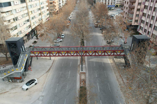 KERKÜK CADDESİ YAYA ÜST GEÇİDİ