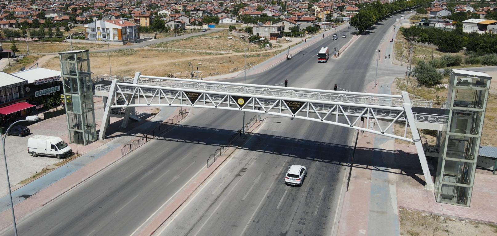 HARMANCIK YAYA ÜST GEÇİDİ