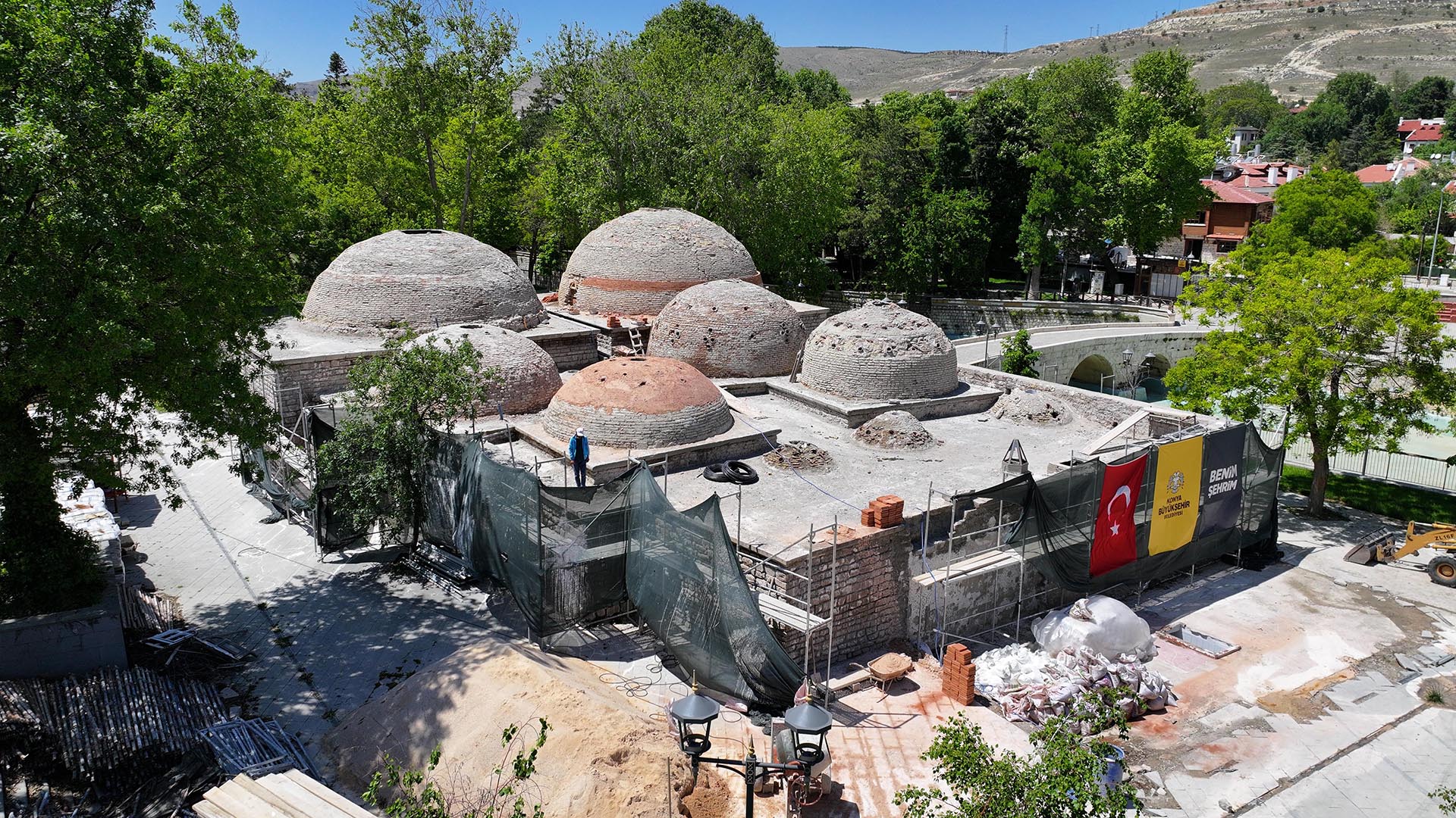 KARAMANOĞLU MEHMET BEY HAMAMI RESTORASYONU