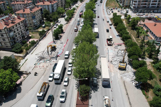 YAŞAR DOĞU YAYA ÜST GEÇİDİ