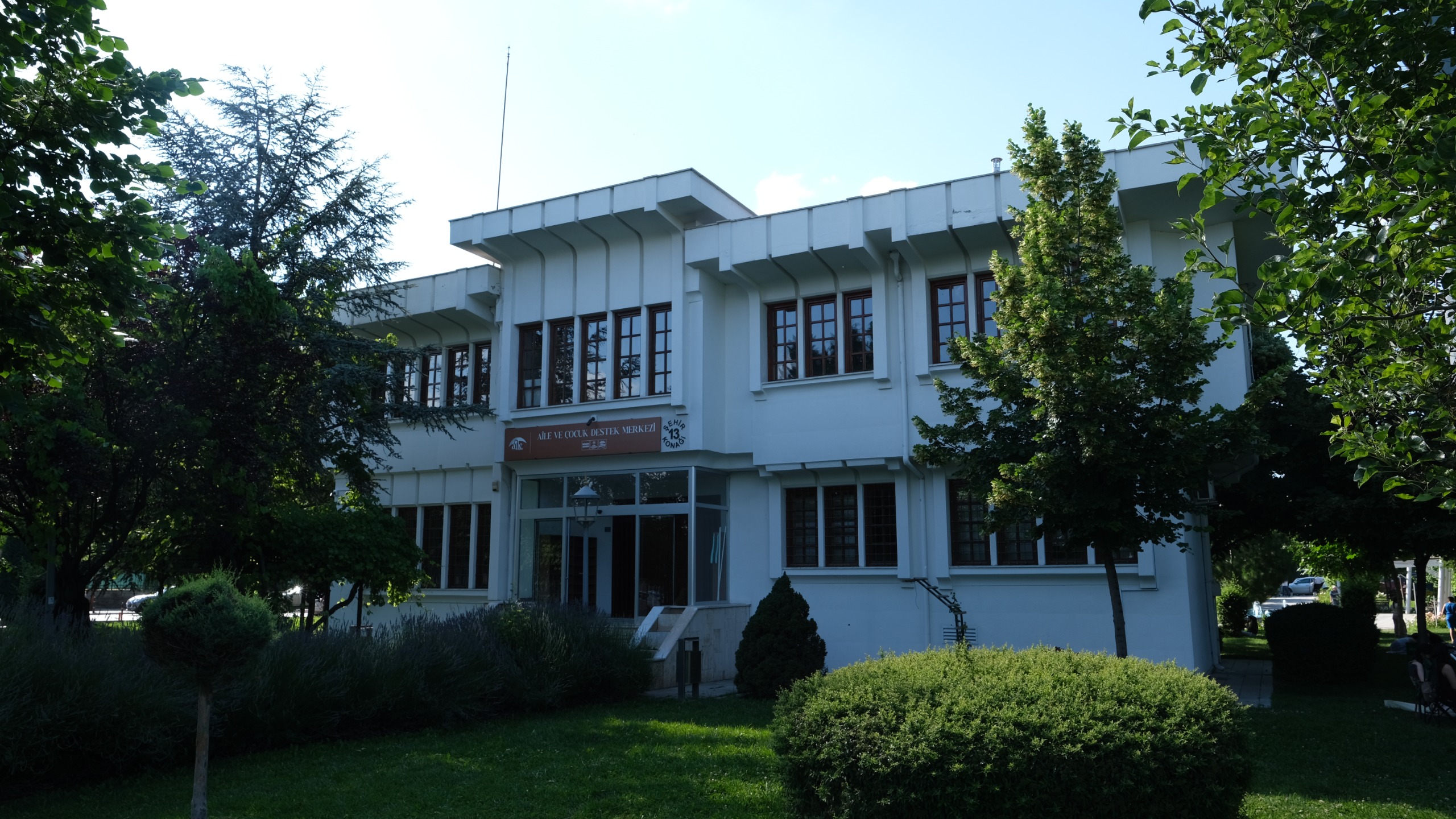 AİLE VE ÇOCUK DESTEK MERKEZİ