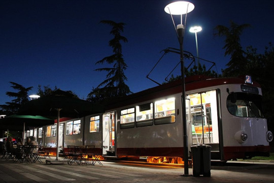 NOSTALJİK TRAMVAY KAFE