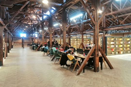 KARAPINAR KİTAP KAFE