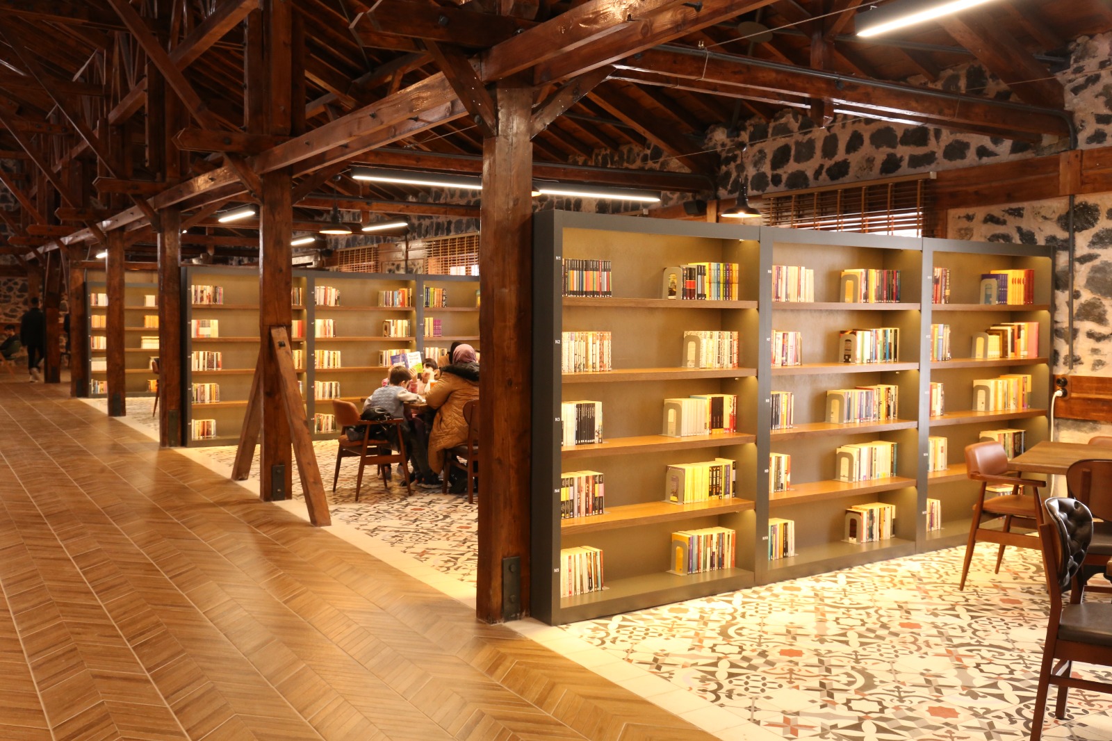 KARAPINAR KİTAP KAFE