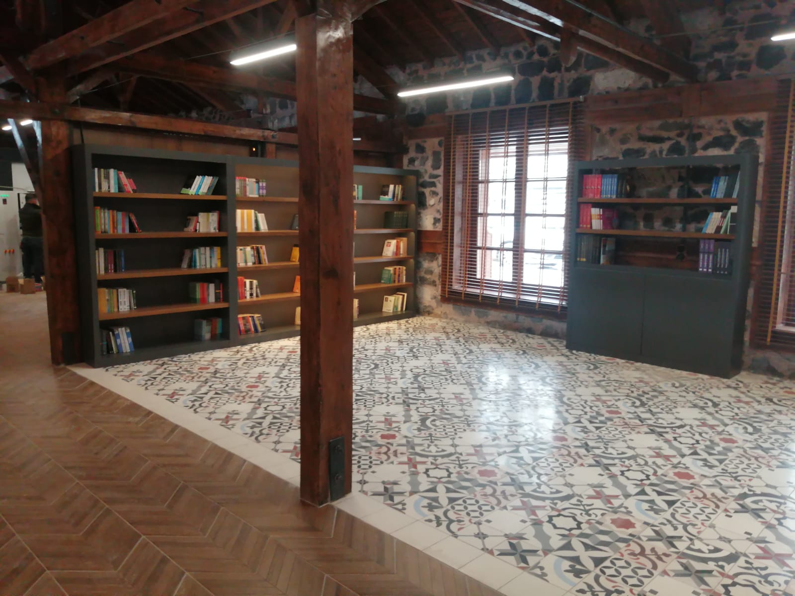 KARAPINAR KİTAP KAFE