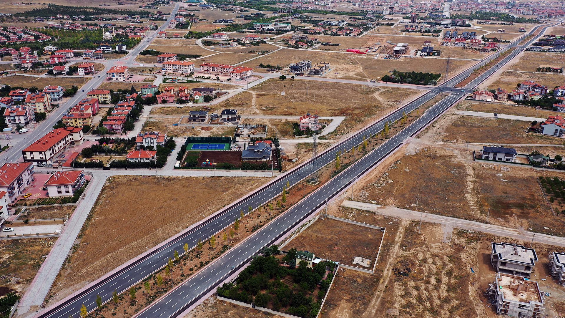 ABDÜLHAMİT HAN CADDESİ