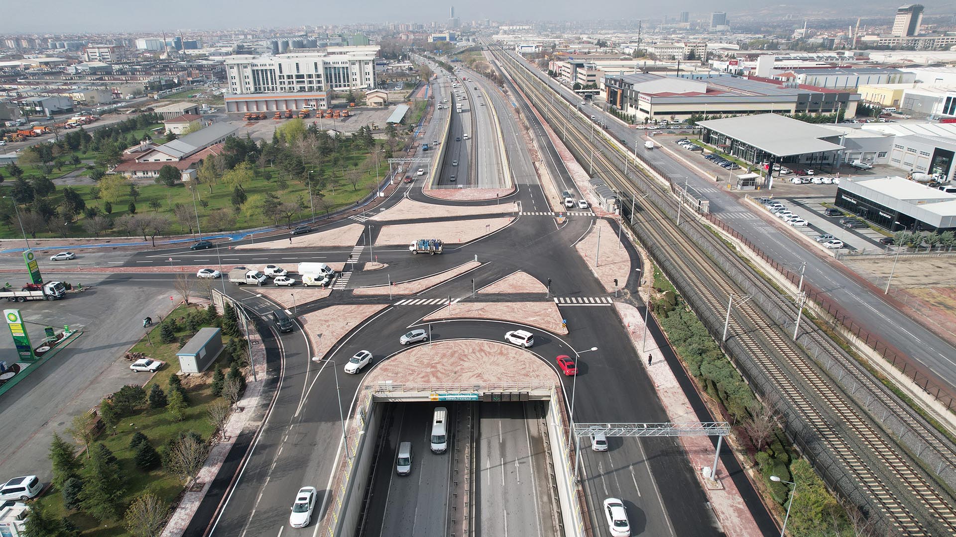 DEMİRYOLU CADDESİ