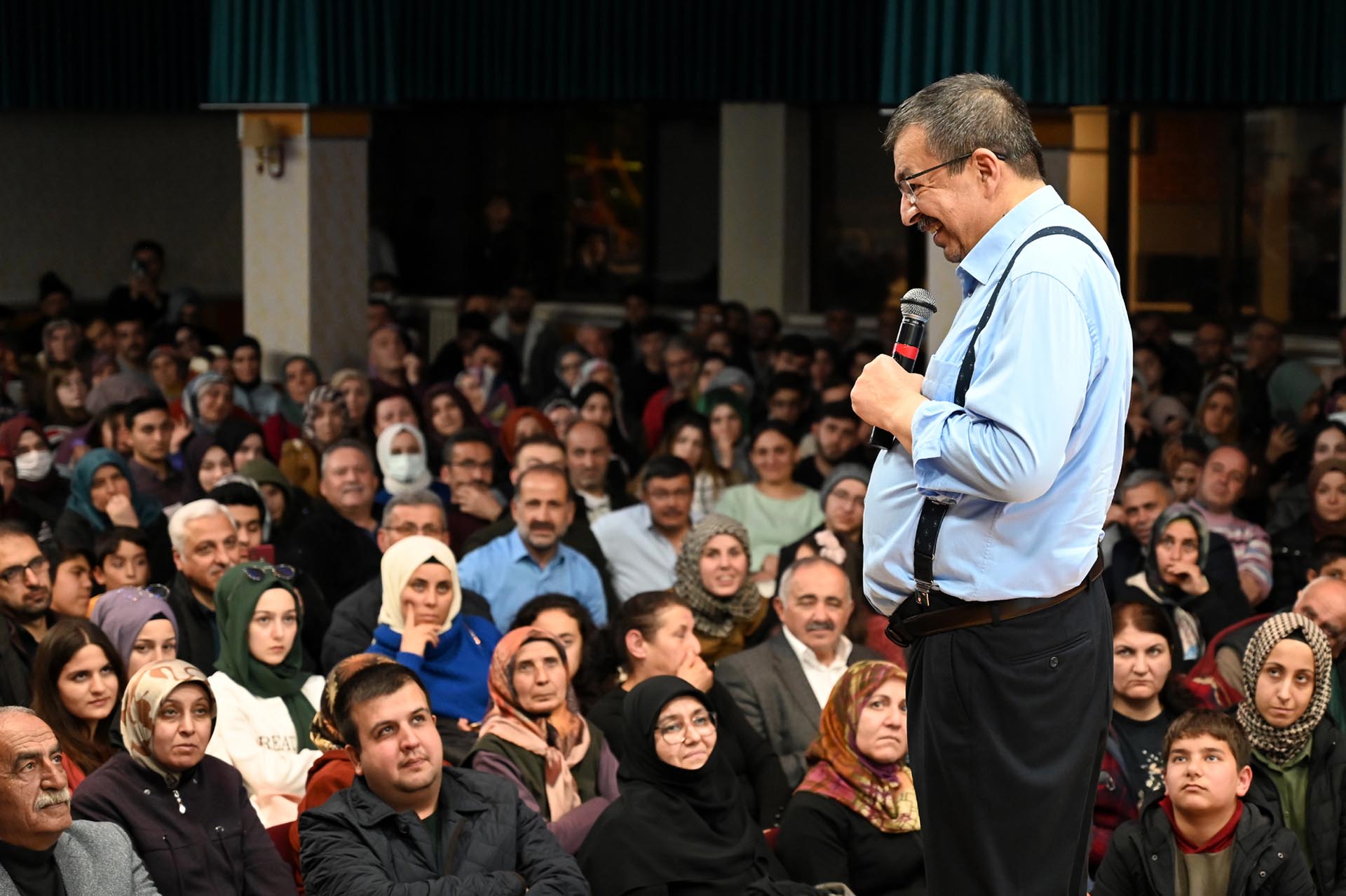 İLÇE ŞEHİR KONFERANSLARI