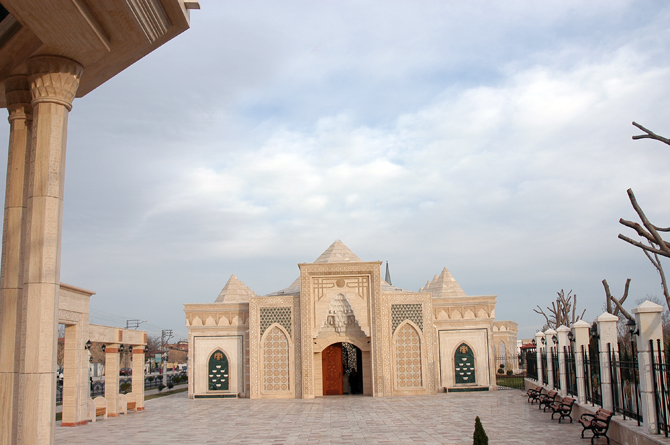 Galeri Selçuklu Giris Kapısı-1