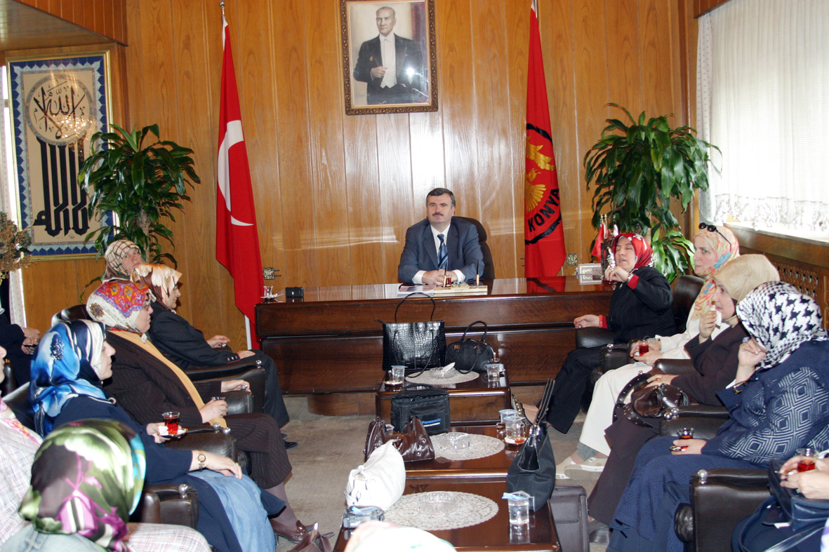 KADBİR Üyeleri Başkan Akyürek'i Ziyaret Etti