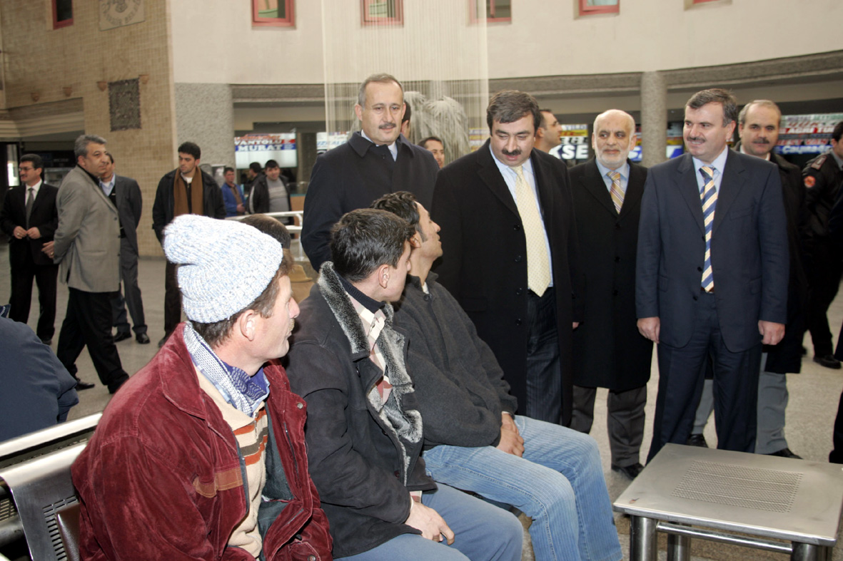 Otogar Ve Hal Esnafının Sorunları Dinlendi