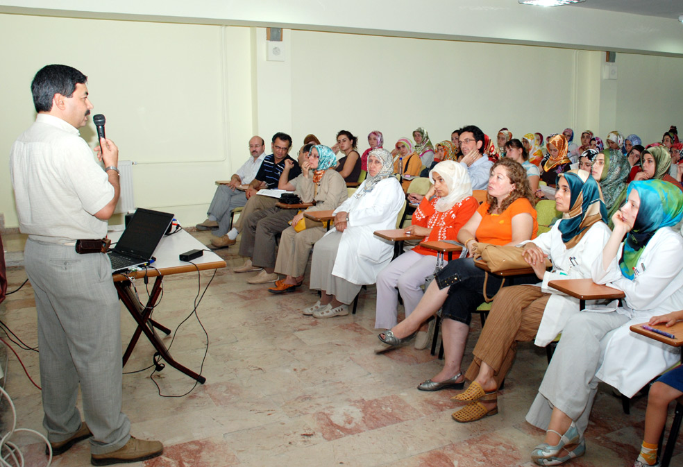 Komek''te Hasta Hakları Eğitim Semineri