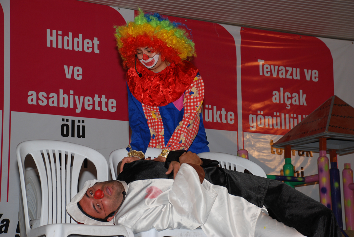 Konu Komşu Günleri Devam Ediyor