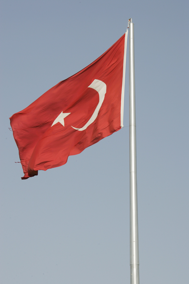Sille Yolu'na Dev Türk Bayrağı