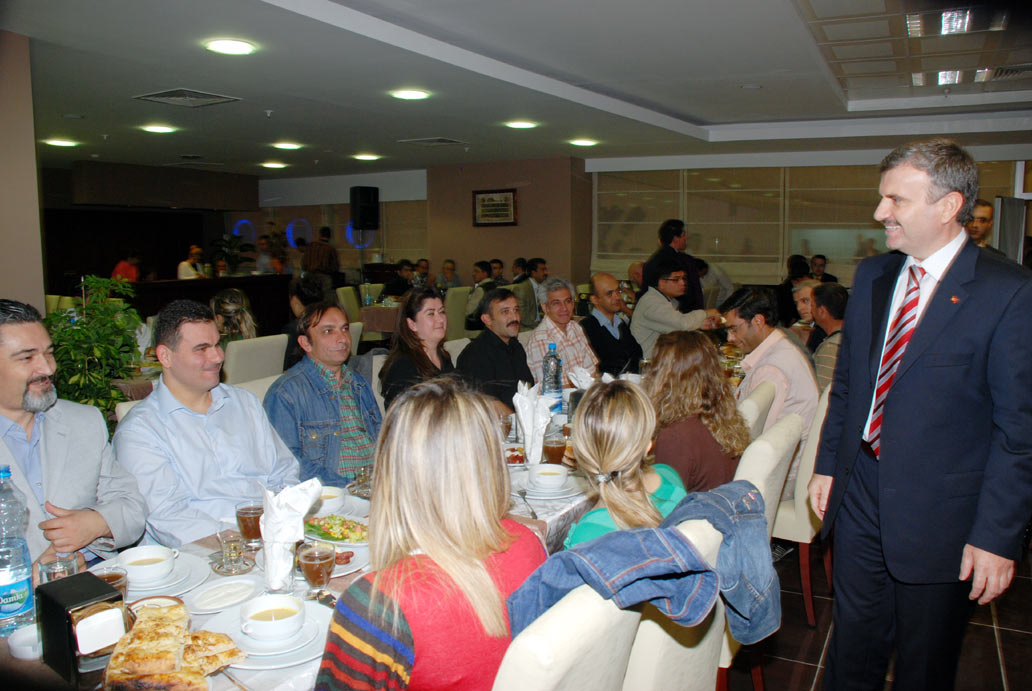 Başkan Akyürek Basın Mensupları İle İftarda Buluştu