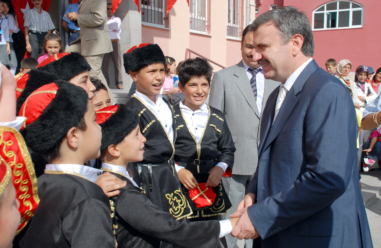 Başkan Akyürek İlköğretim Haftası Kutlamalarına Katıldı