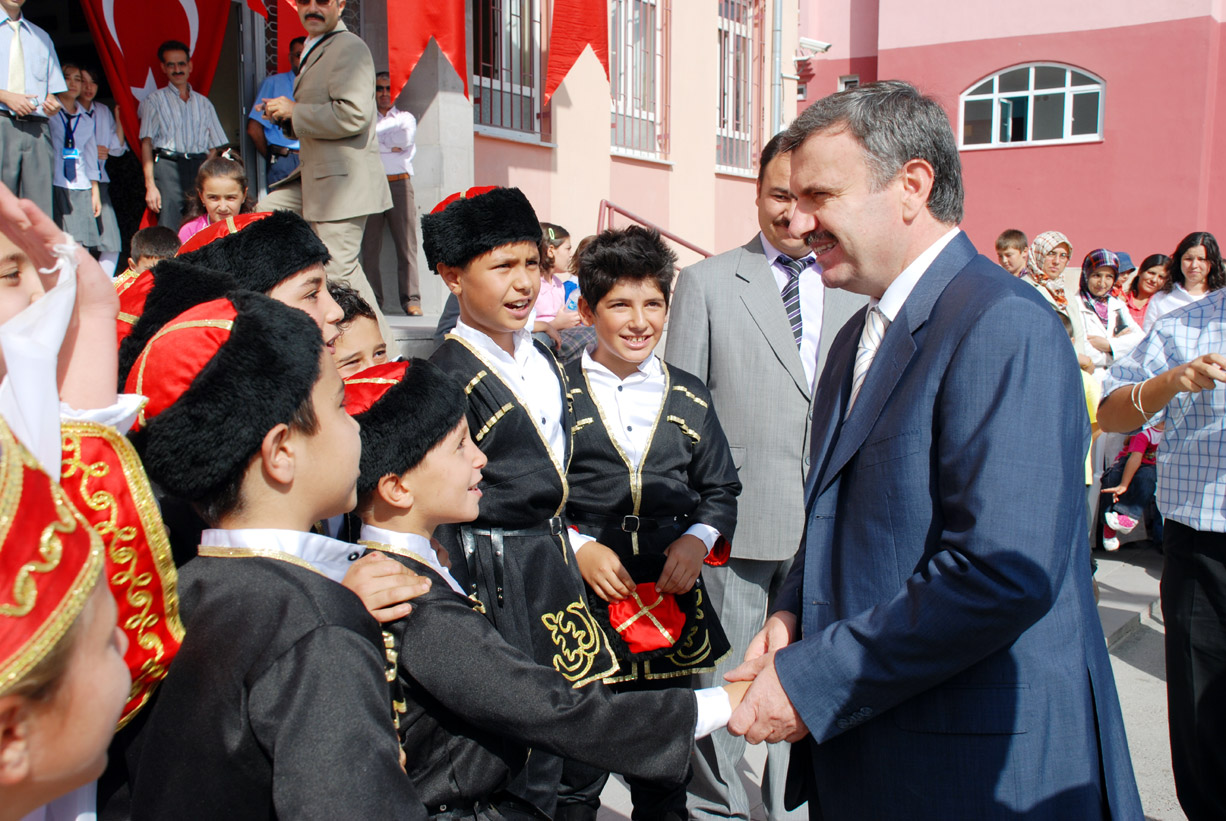 Başkan Akyürek: 'En Kıymetli Yatırım Eğitim Yatırımıdır.'