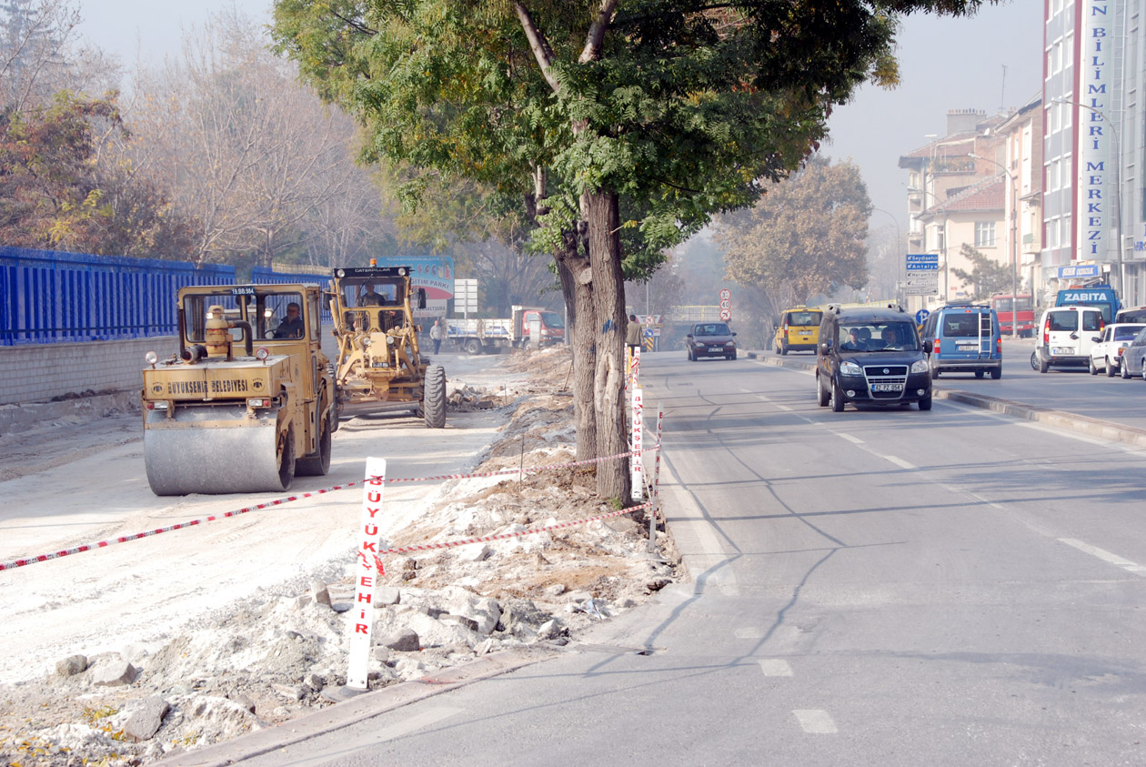 Eski Ordu Pazarı Önünde Yol Genişletme Çalışması