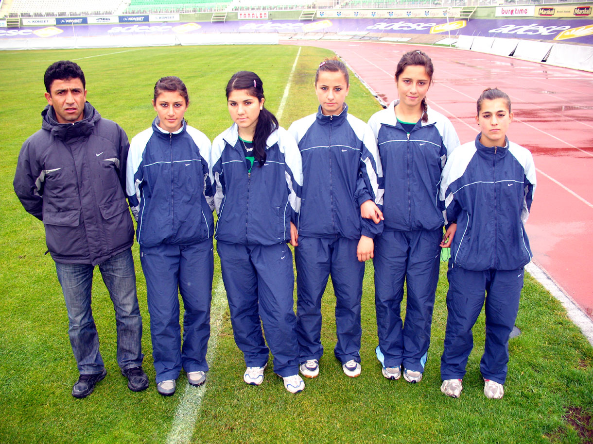 Genç Bayanlar Atletizm Takımımız Finallerde Yarışacak