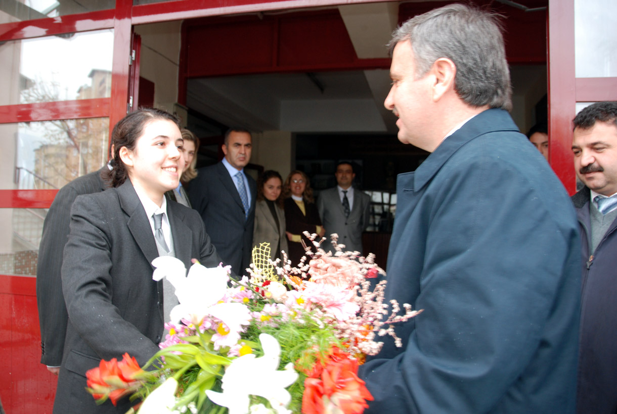 Başkan Akyürek Öğretmenler Günü'nü Öğretmenlerle Geçirdi