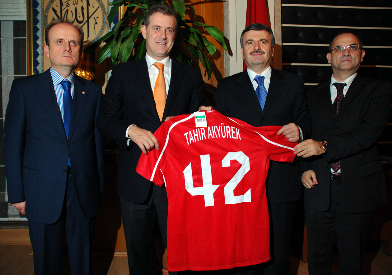 TFF Başkanı Mahmut Özgener Büyükşehir'de