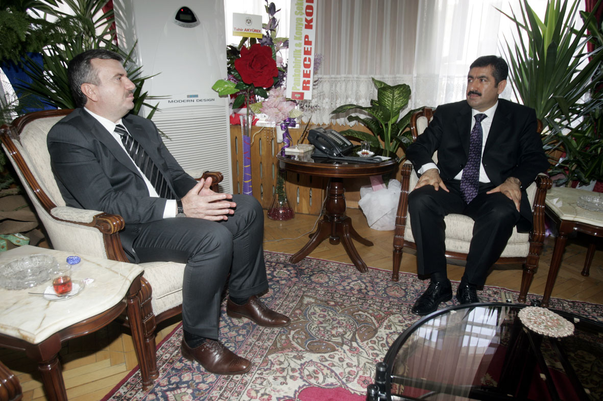 Başkan Akyürek Vali Doğan'ı Ziyaret Etti