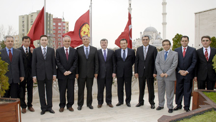 Kazakistan Büyükelçisi Başkan Akyürek'i Ziyaret Etti