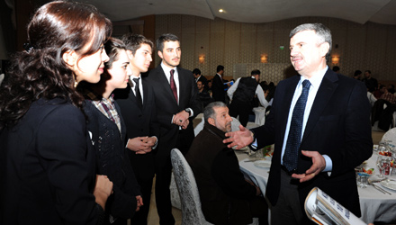 Başkan Akyürek İstanbul'daki Konyalı Öğrencilerle Buluştu